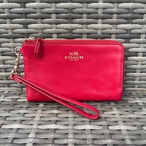 ❌SOLD❌Coach Classic Red Double Zip Wristlet Wallet
